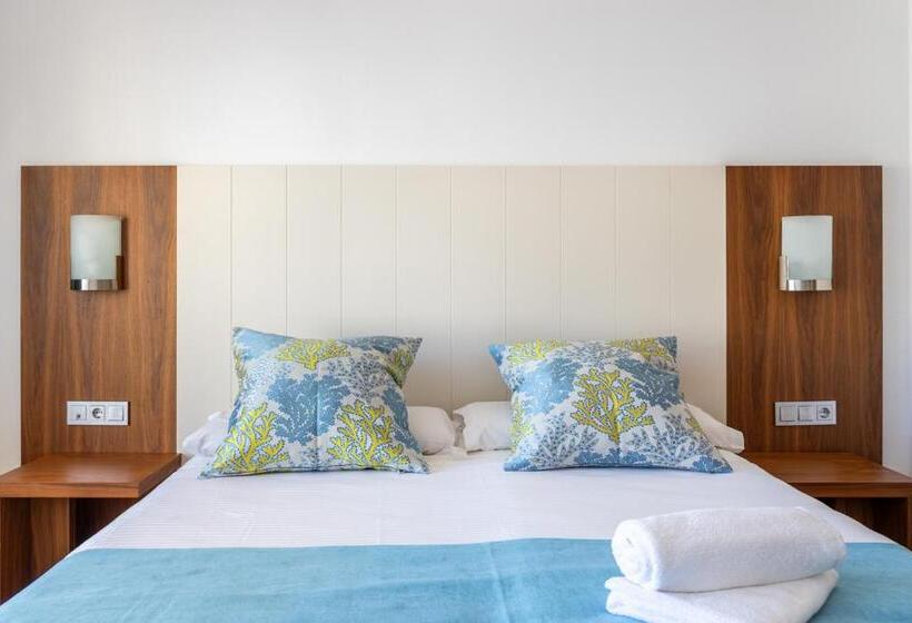 ホテル Hostal Neptuno