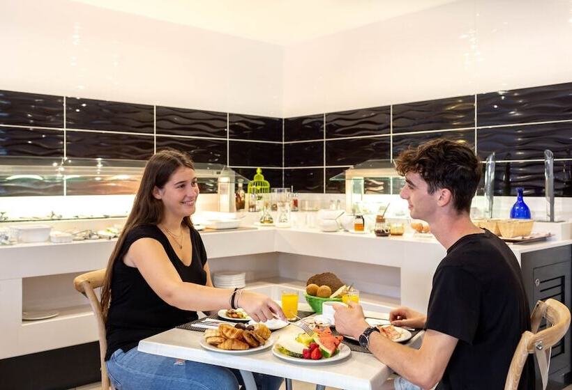 ホテル Hostal Neptuno