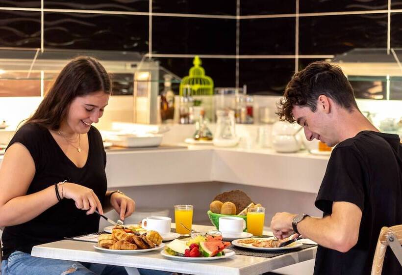 ホテル Hostal Neptuno