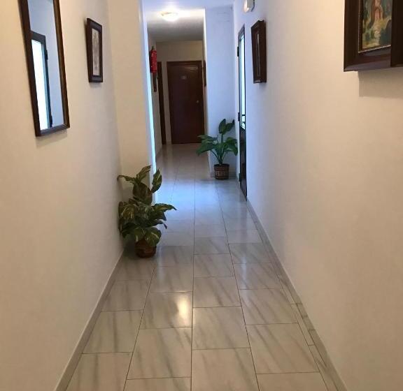 ホテル Hostal Restaurante Rufino