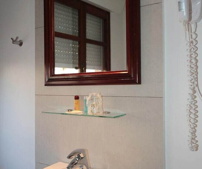 هتل Hostal Ripoll Ibiza