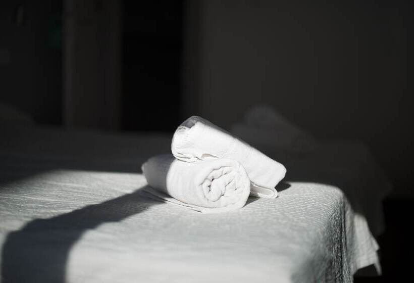 هتل Hostal Ripoll Ibiza