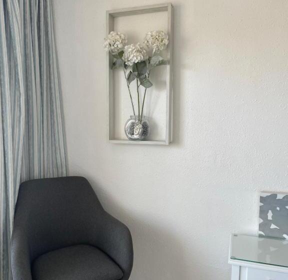 فندق Hostal Roberto