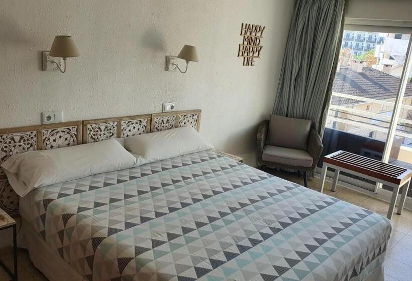 فندق Hostal Roberto