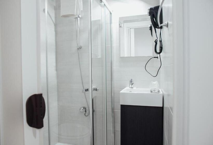 בית מלון כפרי Hostal Ruta De Francia