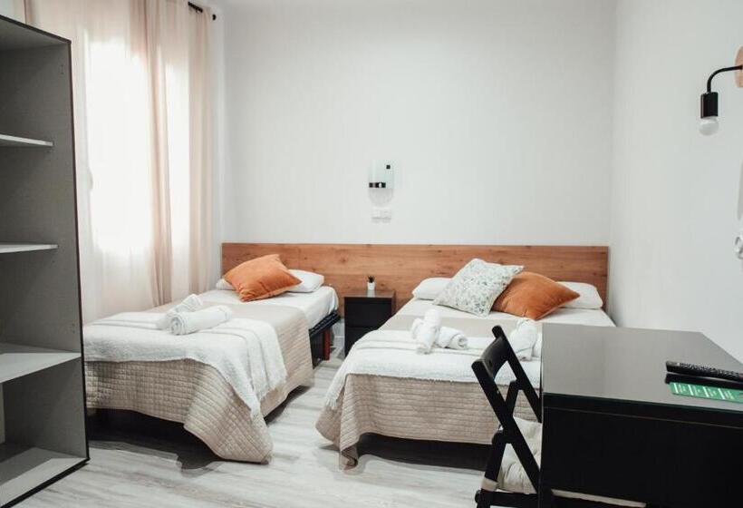 בית מלון כפרי Hostal Ruta De Francia