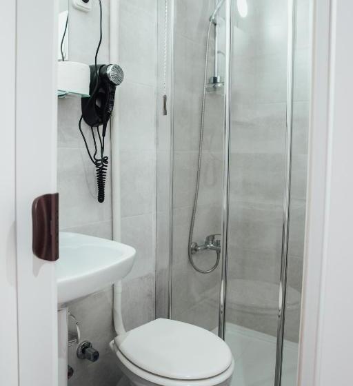 בית מלון כפרי Hostal Ruta De Francia