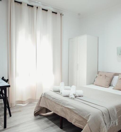 בית מלון כפרי Hostal Ruta De Francia