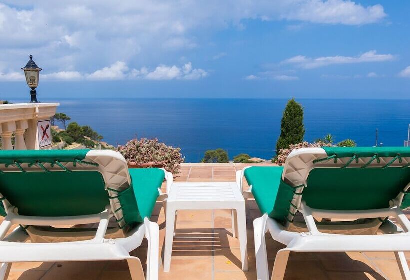 ホテル Hostal Sa Baronia