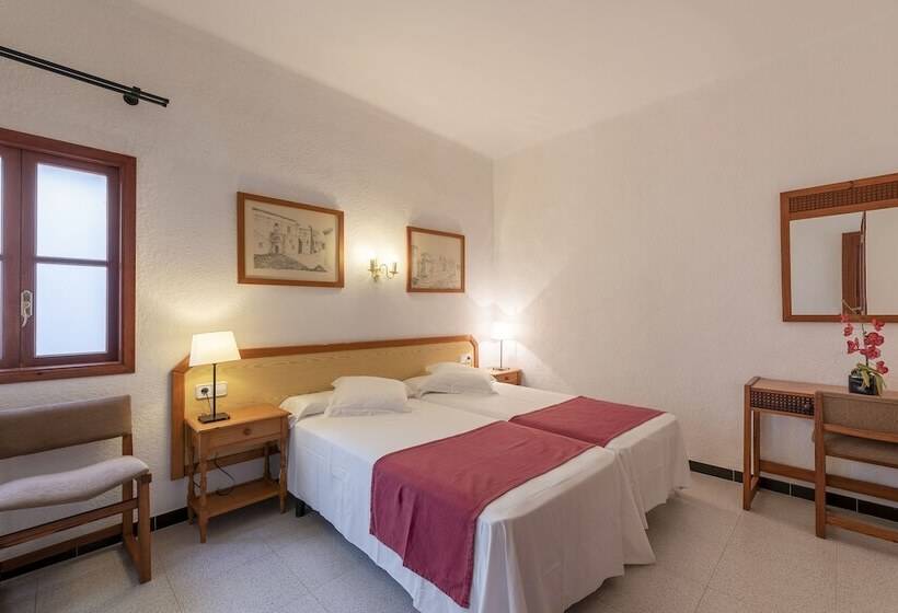 ホテル Hostal Sa Baronia