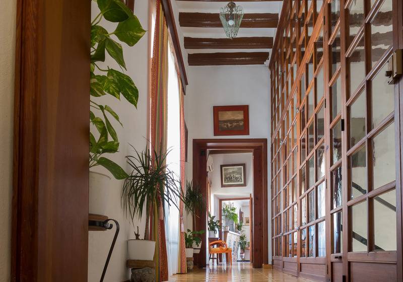 ホテル Hostal Sa Baronia