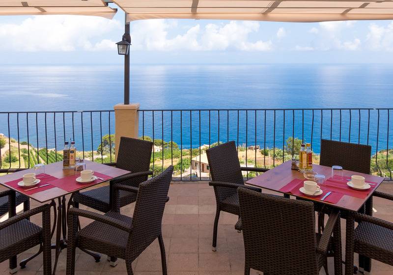 ホテル Hostal Sa Baronia