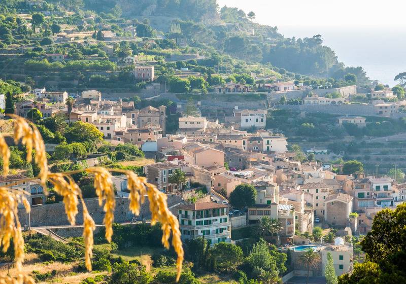 ホテル Hostal Sa Baronia