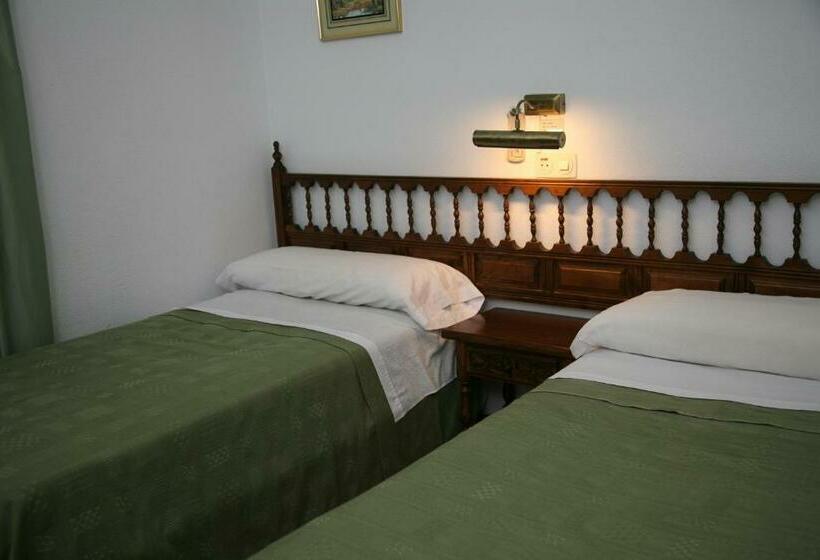 בית מלון כפרי Hostal Santa Barbara