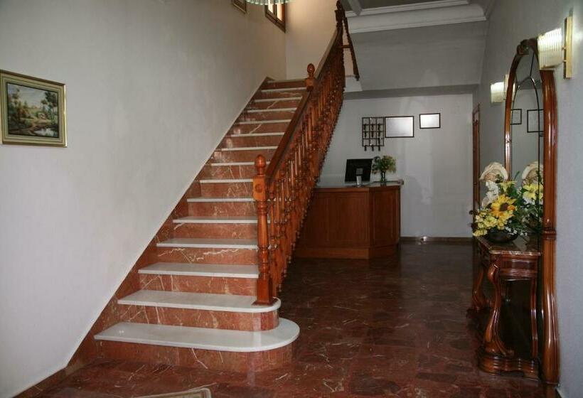 בית מלון כפרי Hostal Santa Barbara