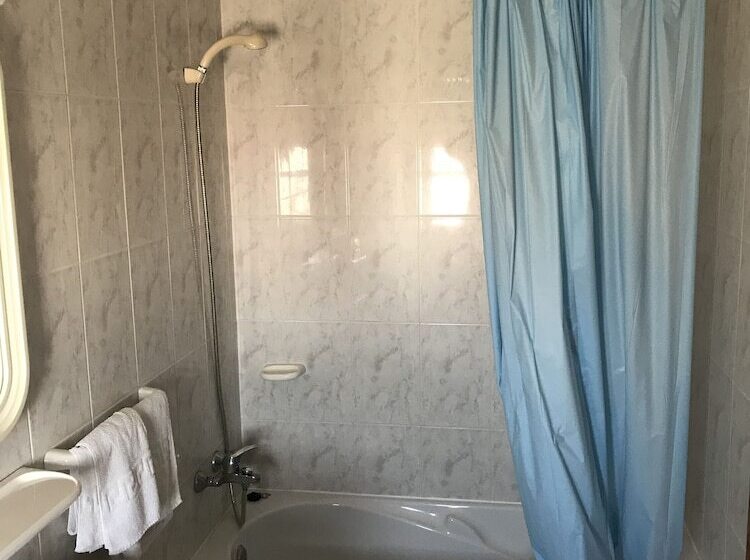 Отель Hostal Villa De Garrucha