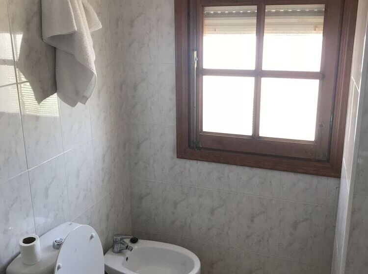 Отель Hostal Villa De Garrucha
