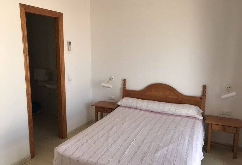 Отель Hostal Villa De Garrucha