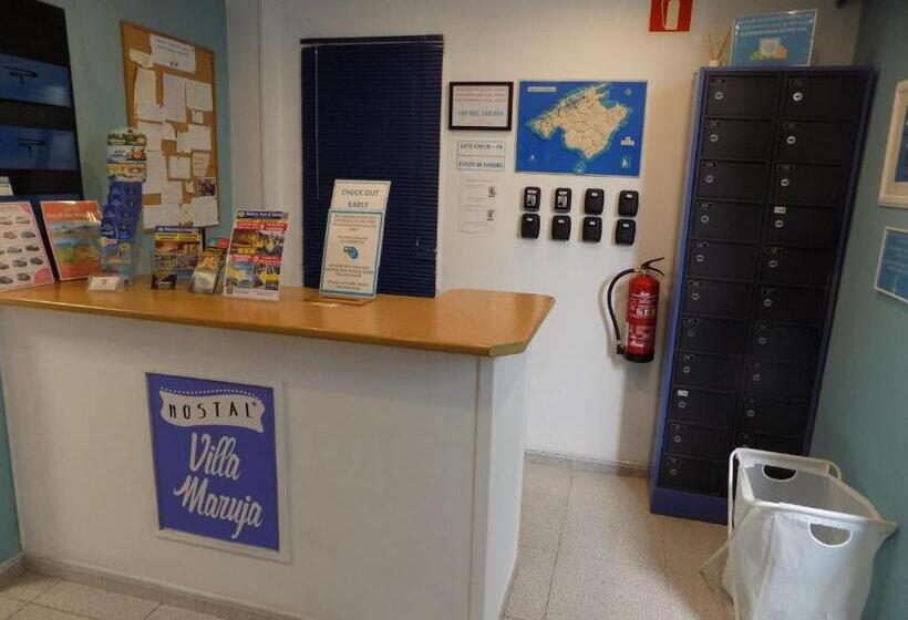 فندق Hostal Villa Maruja
