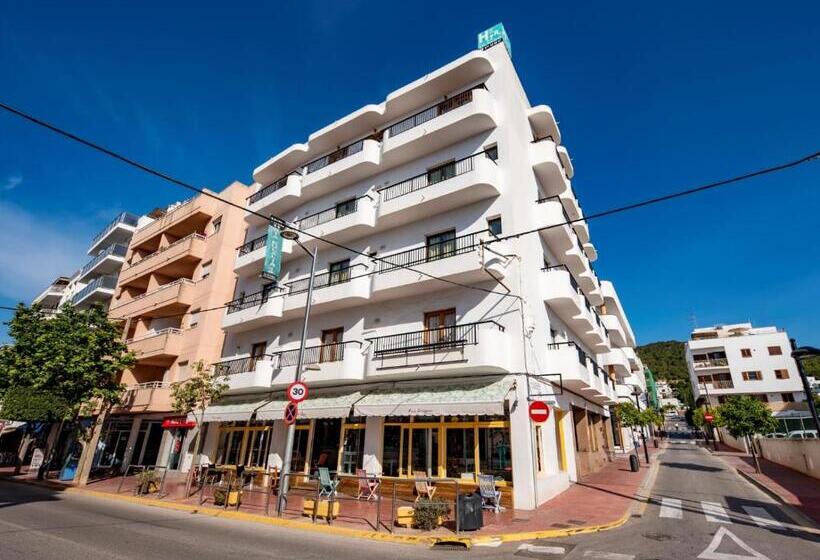 فندق Hostal Y Apartamentos Santa Eulalia