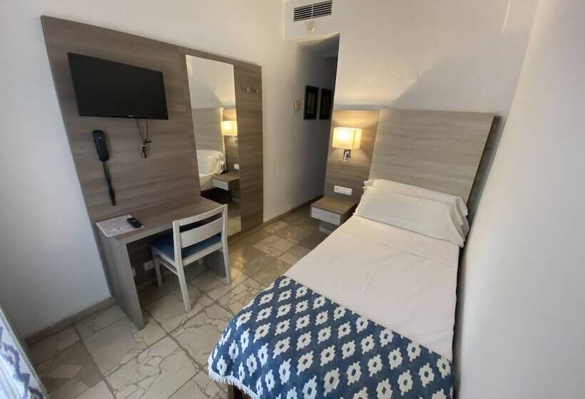 هتل Hostal Villa Rosa