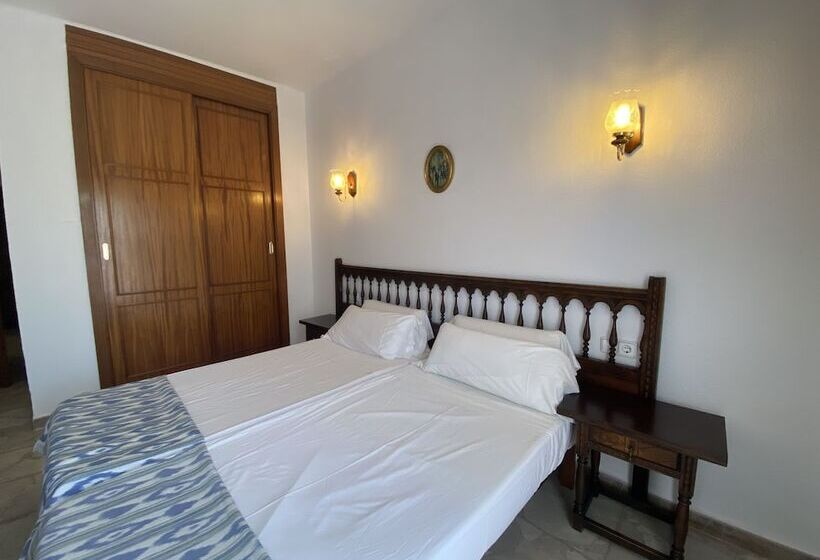 هتل Hostal Villa Rosa