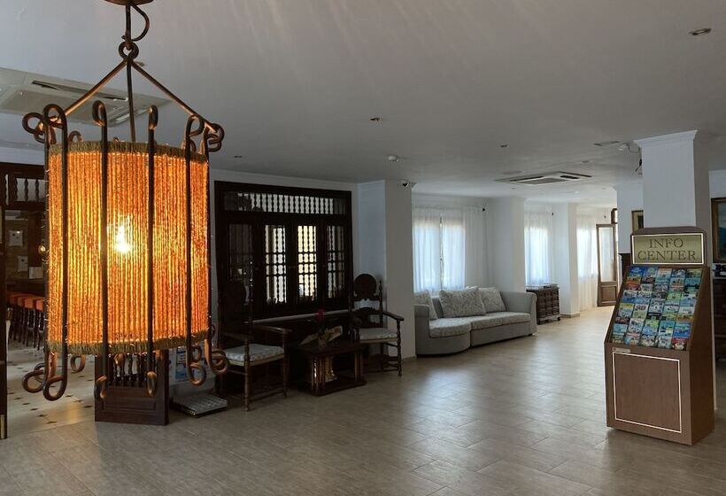 هتل Hostal Villa Rosa