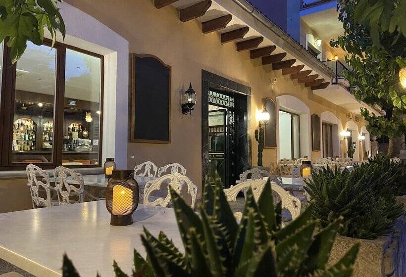 هتل Hostal Villa Rosa