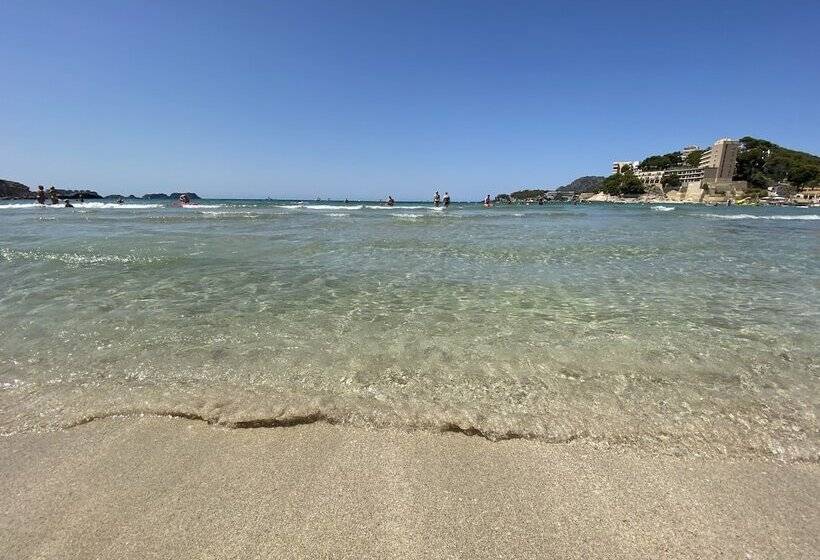 هتل Hostal Villa Rosa