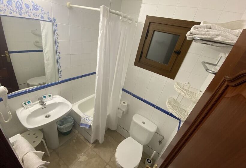 هتل Hostal Villa Rosa