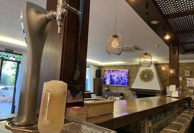 هتل Hostal Villa Rosa