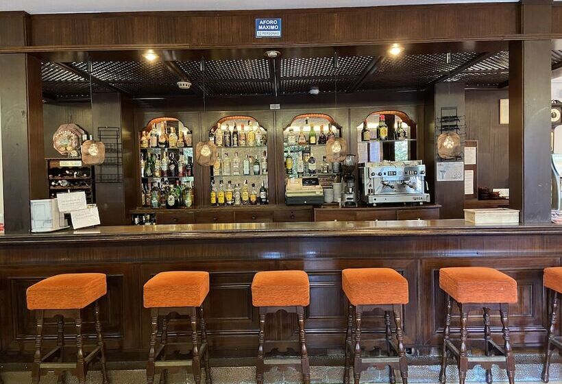 هتل Hostal Villa Rosa