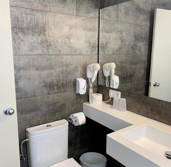 فندق Jeni & Restaurant