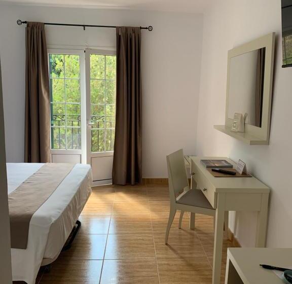 فندق Jeni & Restaurant