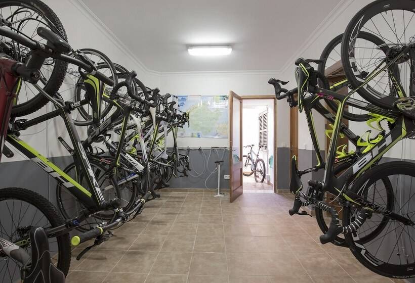 La Goleta Hotel De Mar   Adults Only