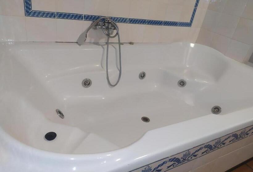 בית מלון כפרי Los Bronces