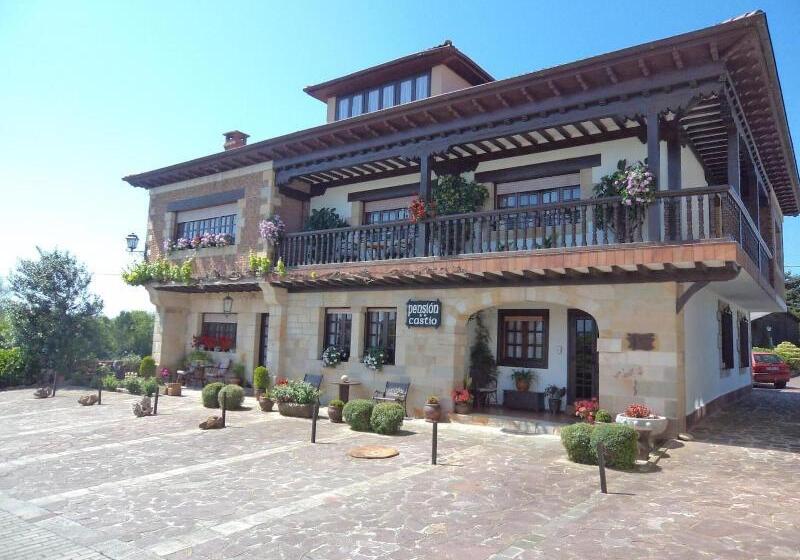 هتل Pensión Castio