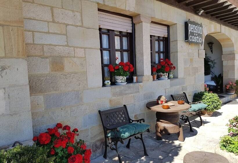 هتل Pensión Castio