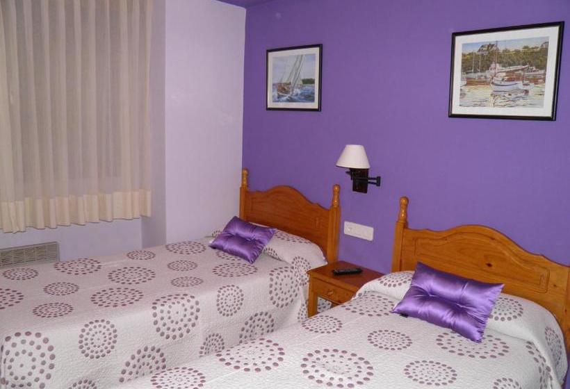 فندق Pensión El Camarote