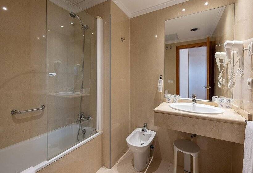 هتل Playas De Torrevieja