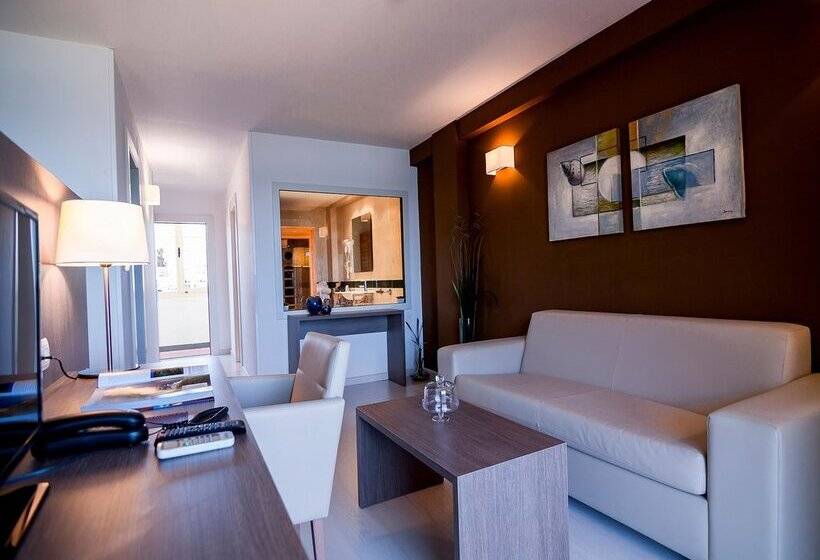 هتل Playas De Torrevieja