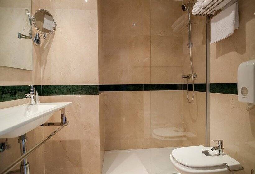 هتل Playas De Torrevieja