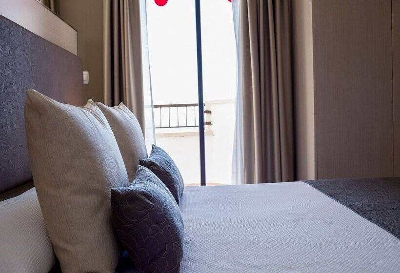 هتل Playas De Torrevieja