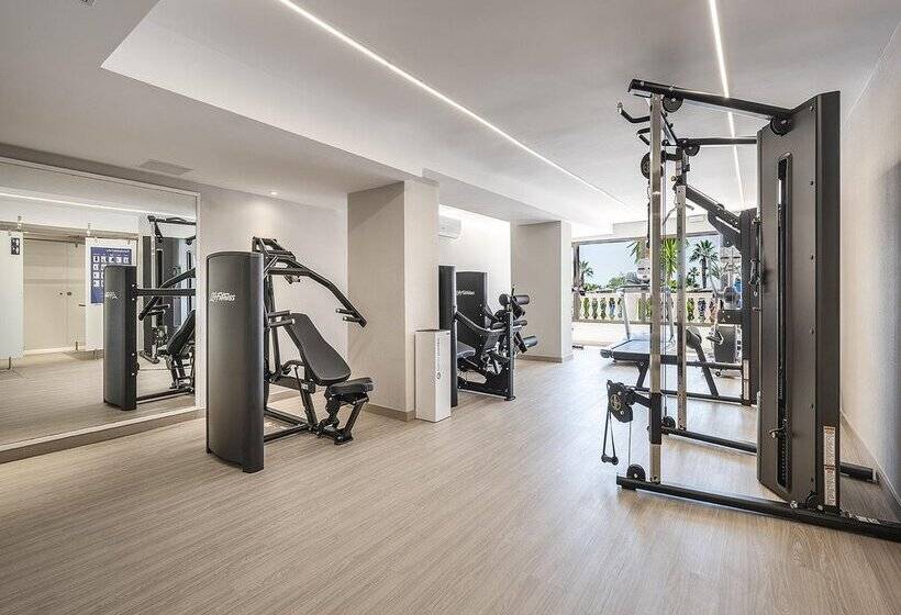 هتل Playas De Torrevieja