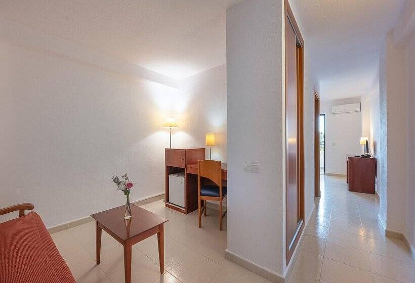 هتل Playas De Torrevieja