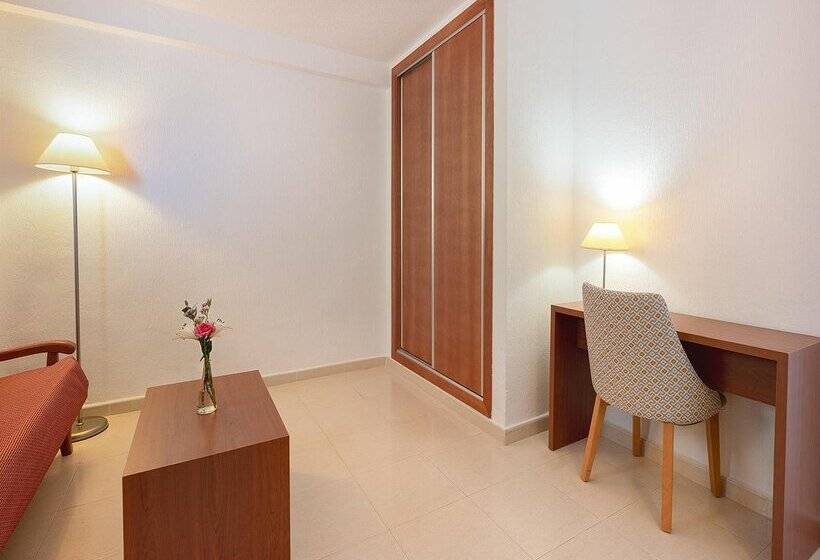 هتل Playas De Torrevieja