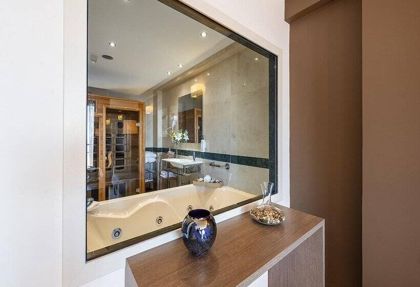 هتل Playas De Torrevieja