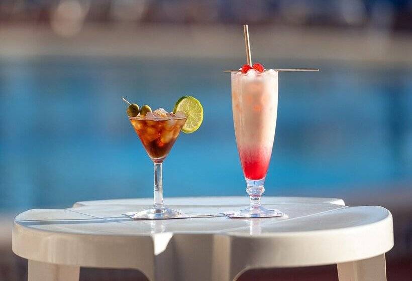 هتل Playas De Torrevieja