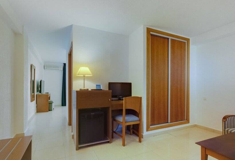 هتل Playas De Torrevieja