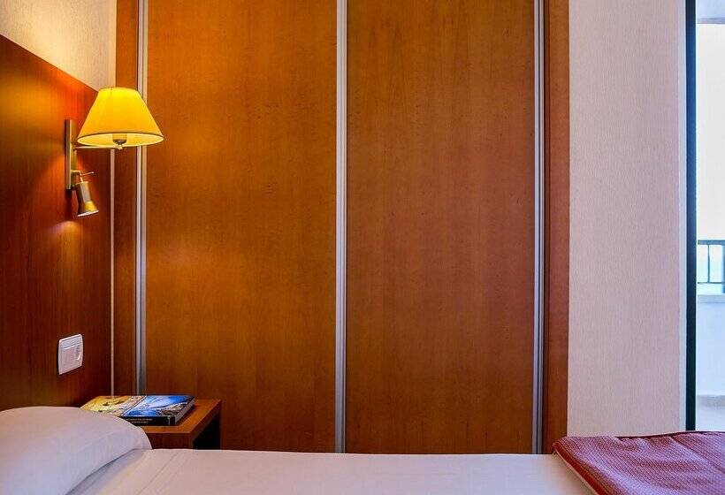 هتل Playas De Torrevieja